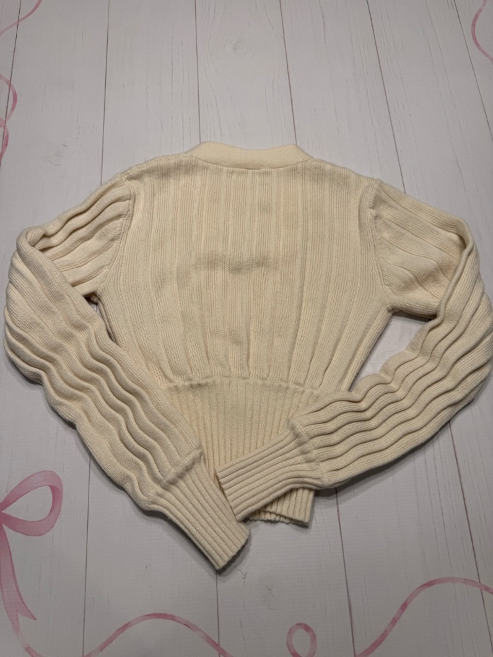 Aritzia Wilfred Plunge Front Cardigan Cream Size XXS - Picture 3 of 3